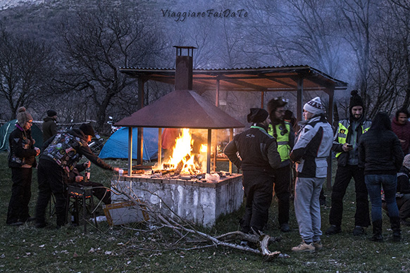 fuoco amici tendata