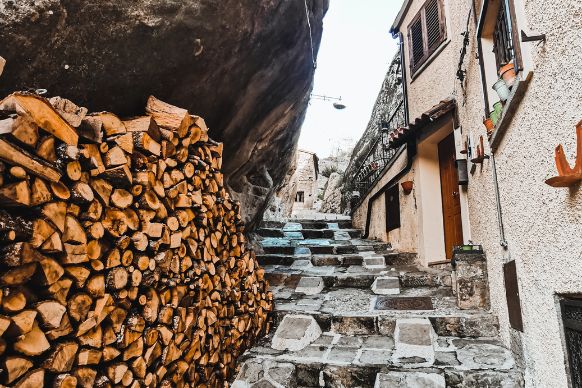 CASTELMEZZANO